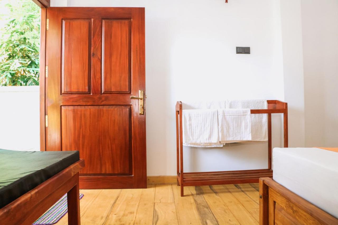 Anb Surf View Otel Tangalle Dış mekan fotoğraf