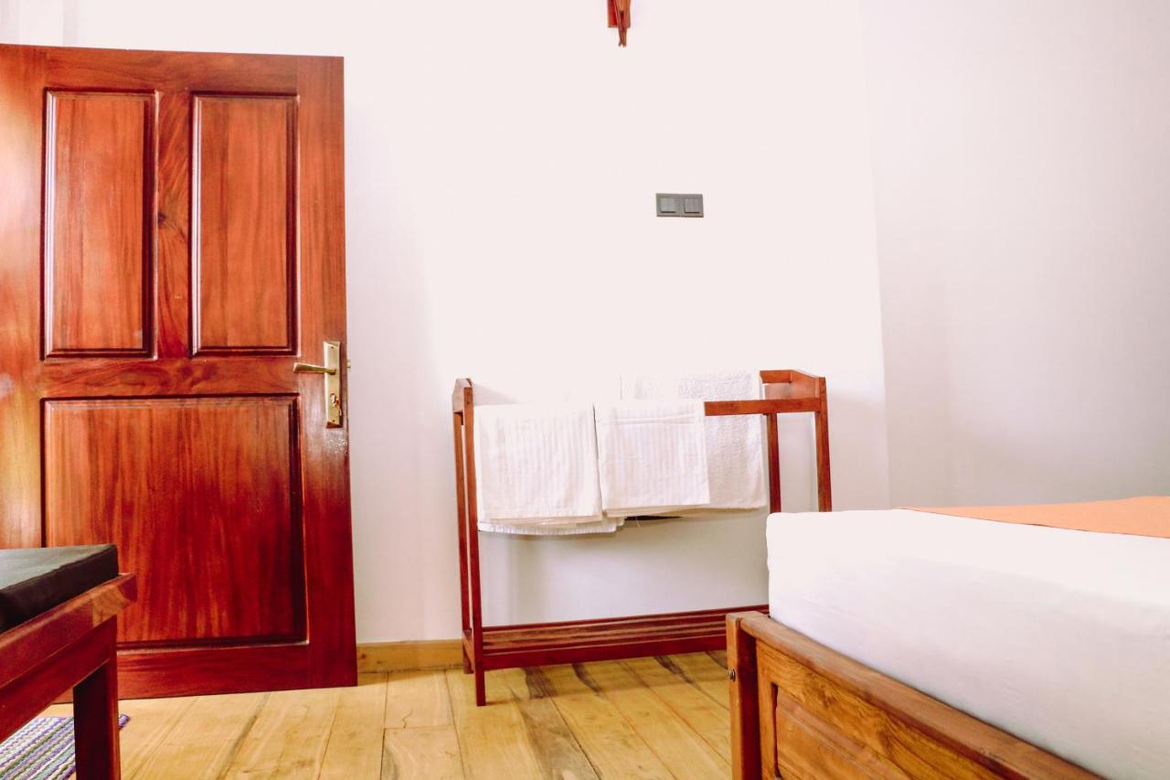 Anb Surf View Otel Tangalle Dış mekan fotoğraf