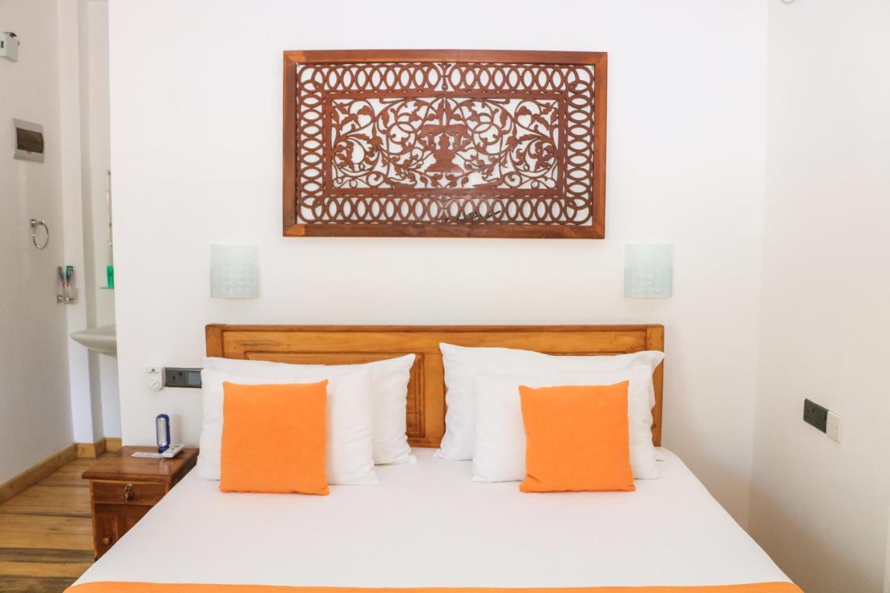 Anb Surf View Otel Tangalle Dış mekan fotoğraf
