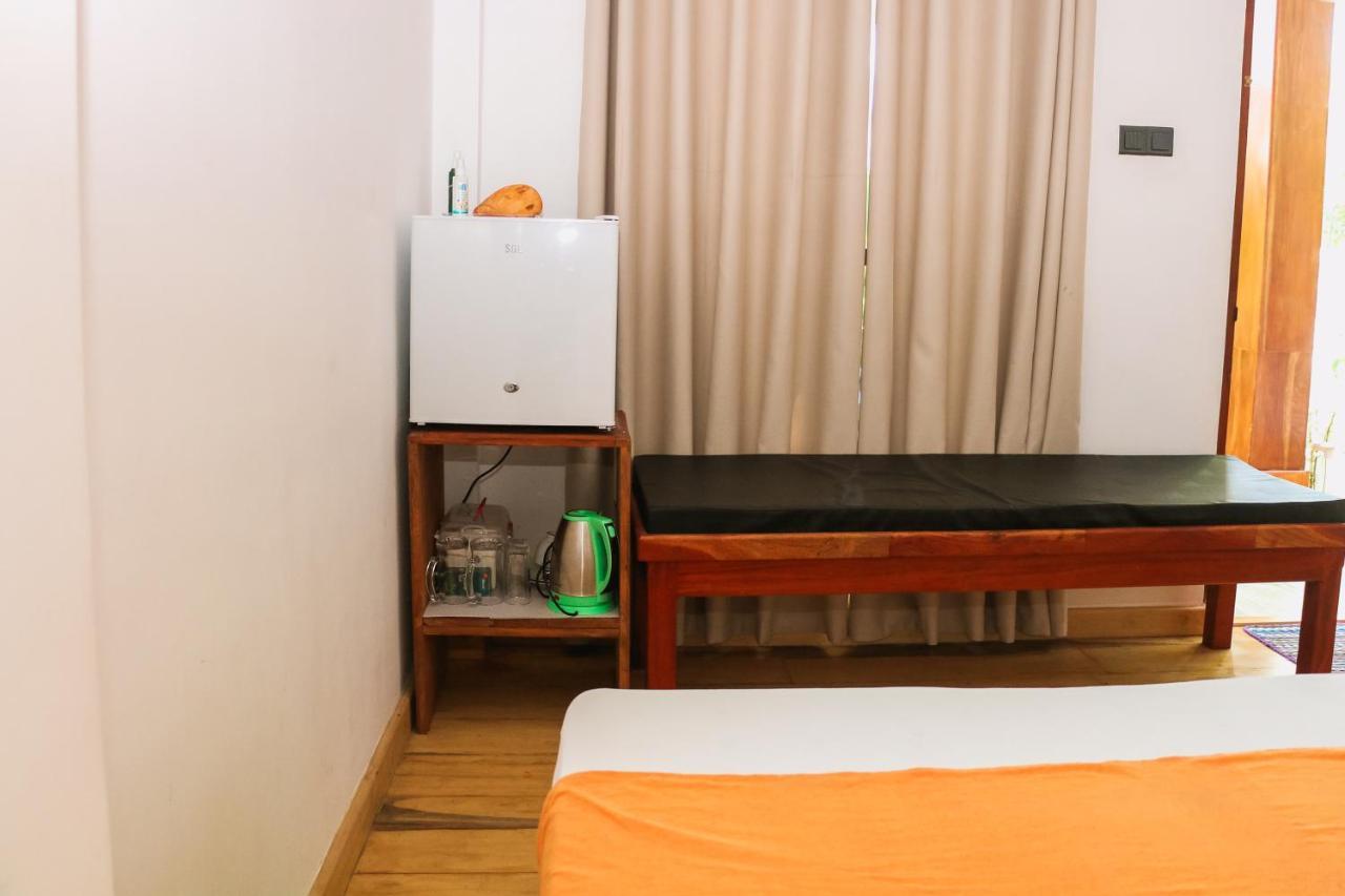 Anb Surf View Otel Tangalle Dış mekan fotoğraf