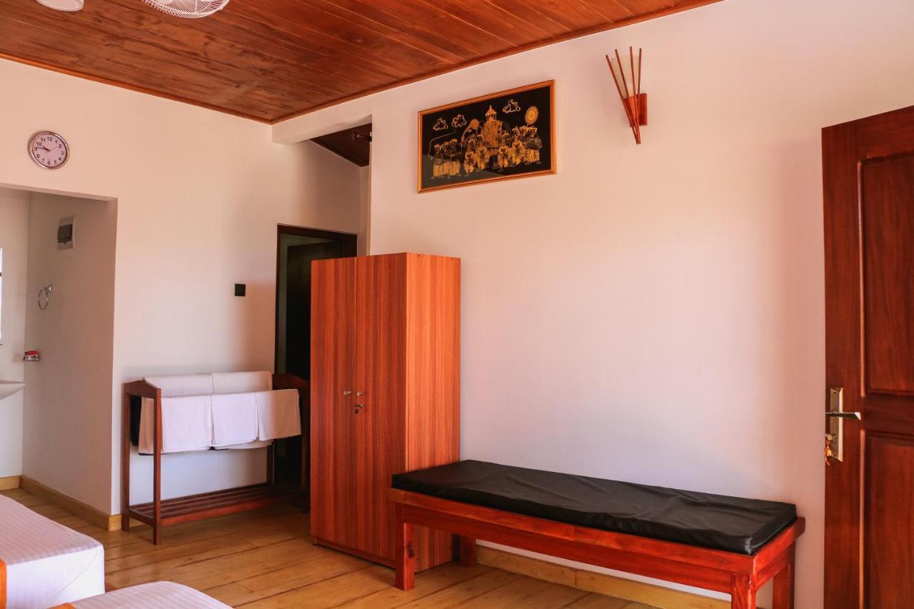 Anb Surf View Otel Tangalle Dış mekan fotoğraf