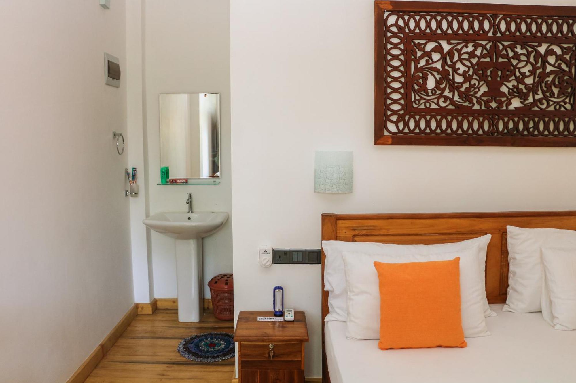 Anb Surf View Otel Tangalle Dış mekan fotoğraf